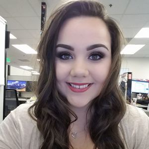 Meet your Posher, Carly